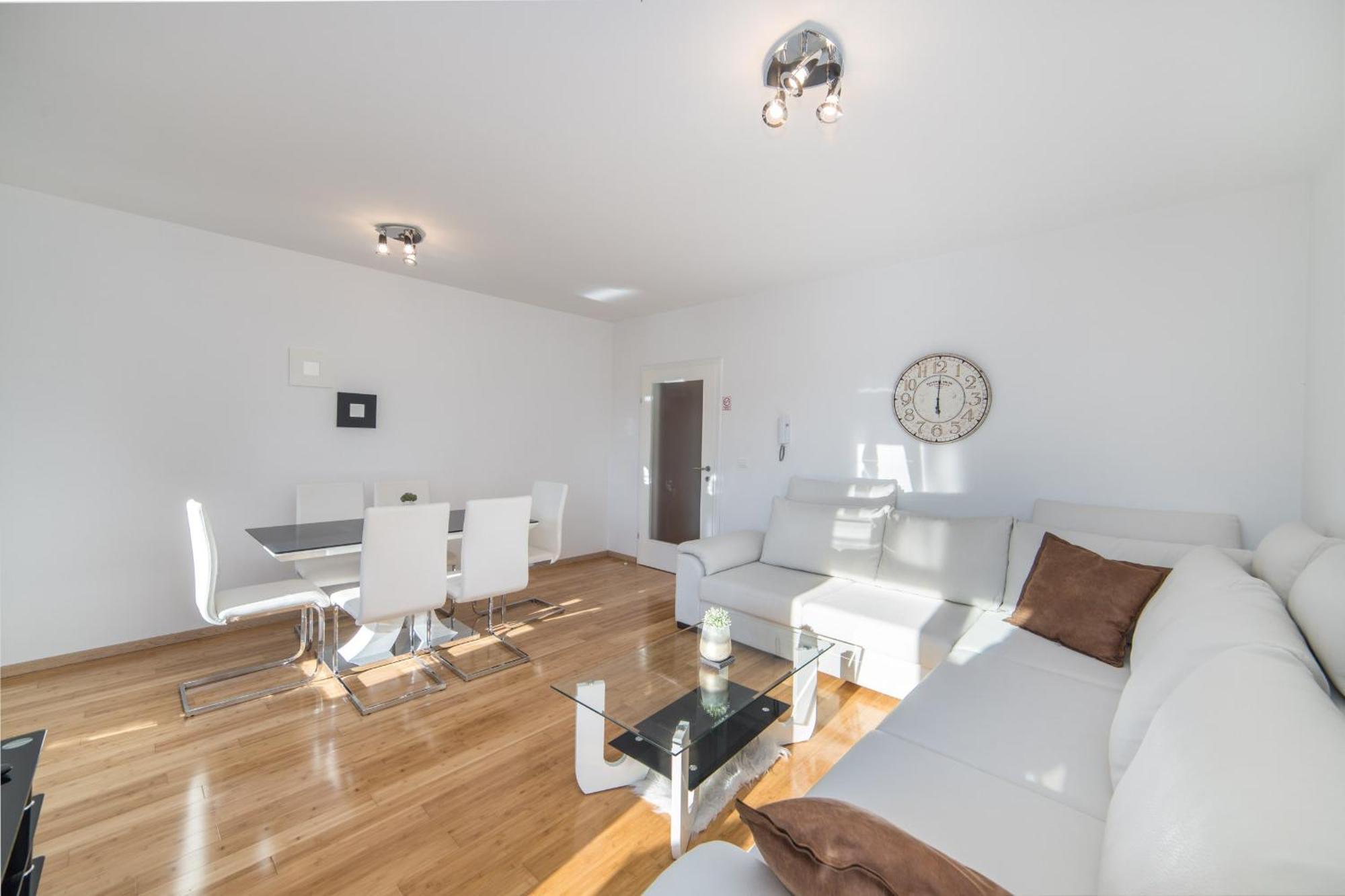 Apartments Crystal マカルスカ 部屋 写真
