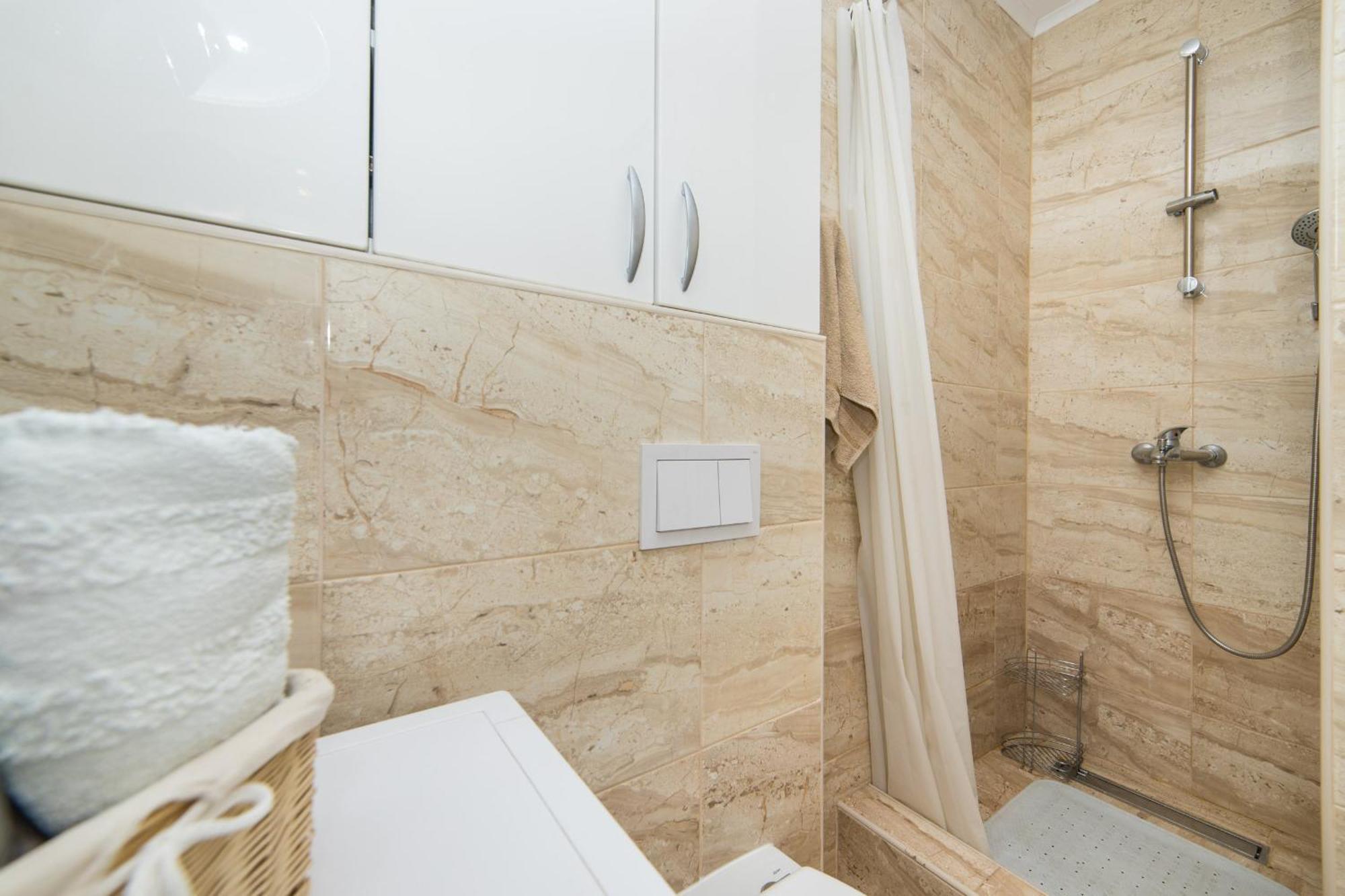 Apartments Crystal マカルスカ 部屋 写真
