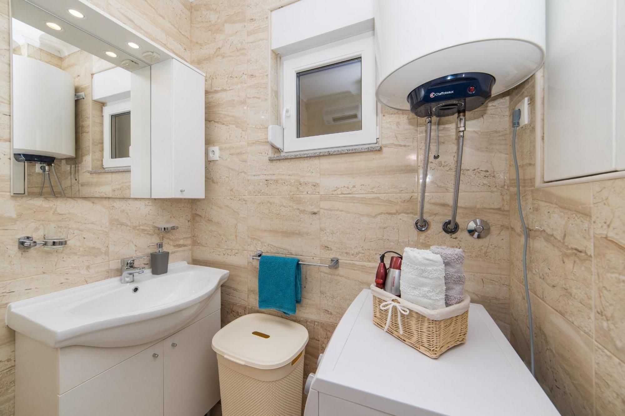Apartments Crystal マカルスカ 部屋 写真
